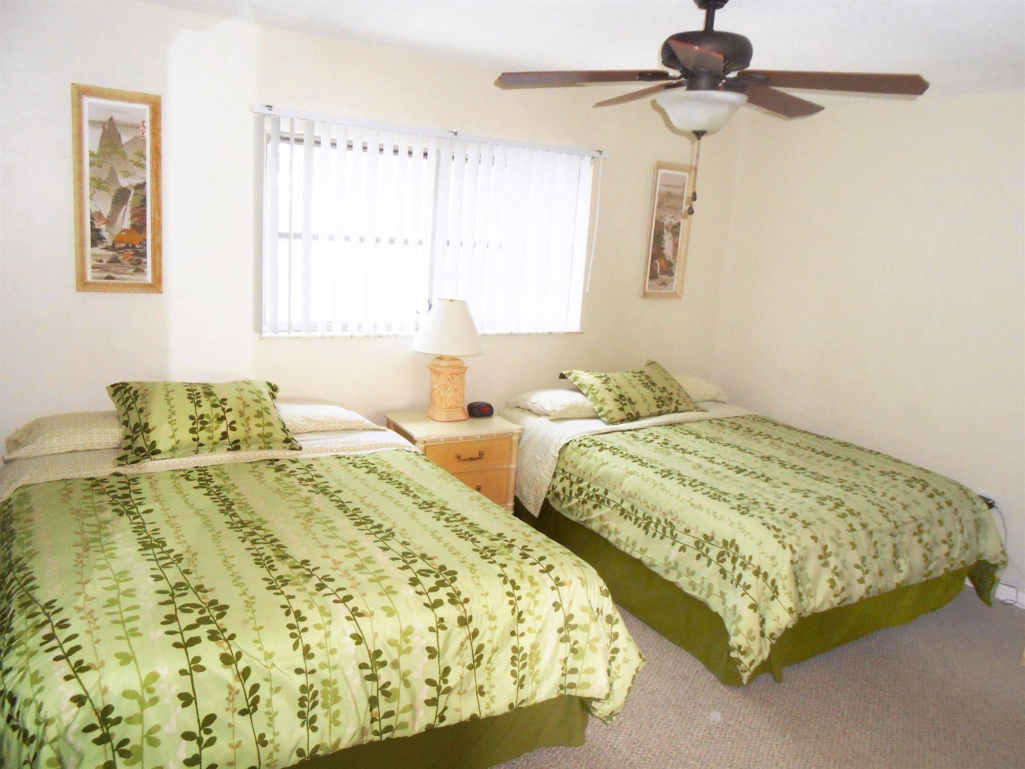 Hideaway Waterfront Resort เคปคอรัล ภายนอก รูปภาพ